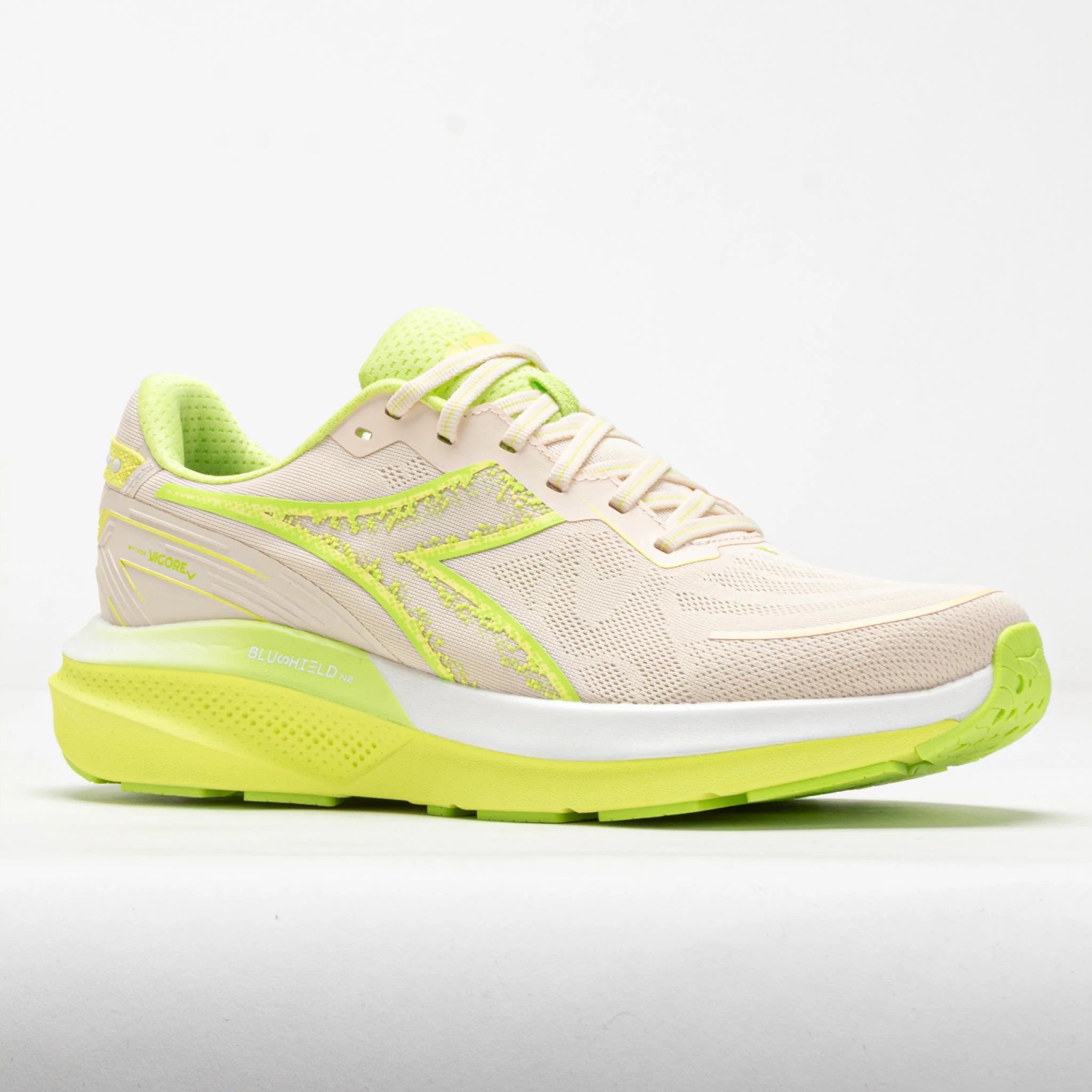 Diadora Mythos Blushield Vigore V Men's Butter Cream/Minced