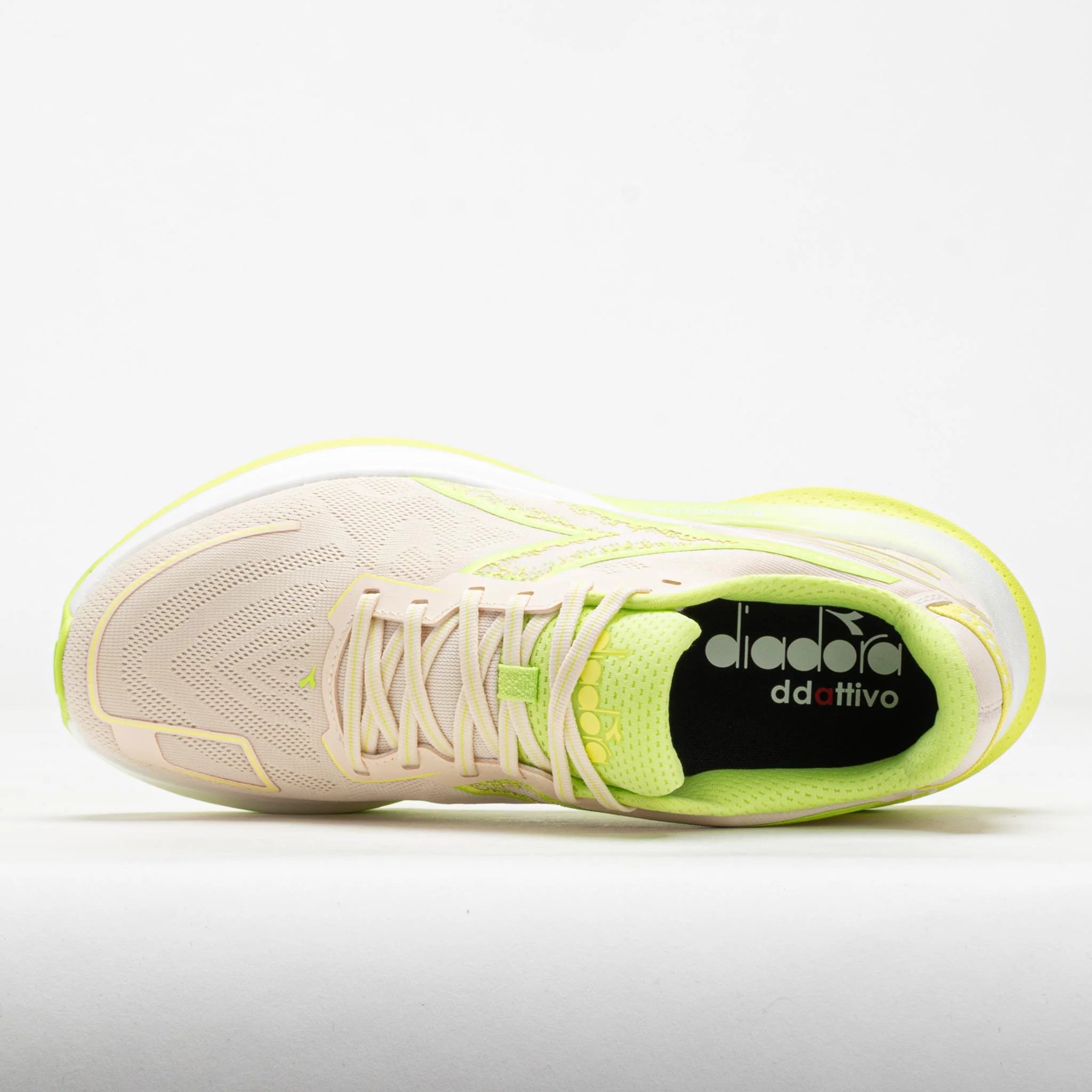 Diadora Mythos Blushield Vigore V Men's Butter Cream/Minced