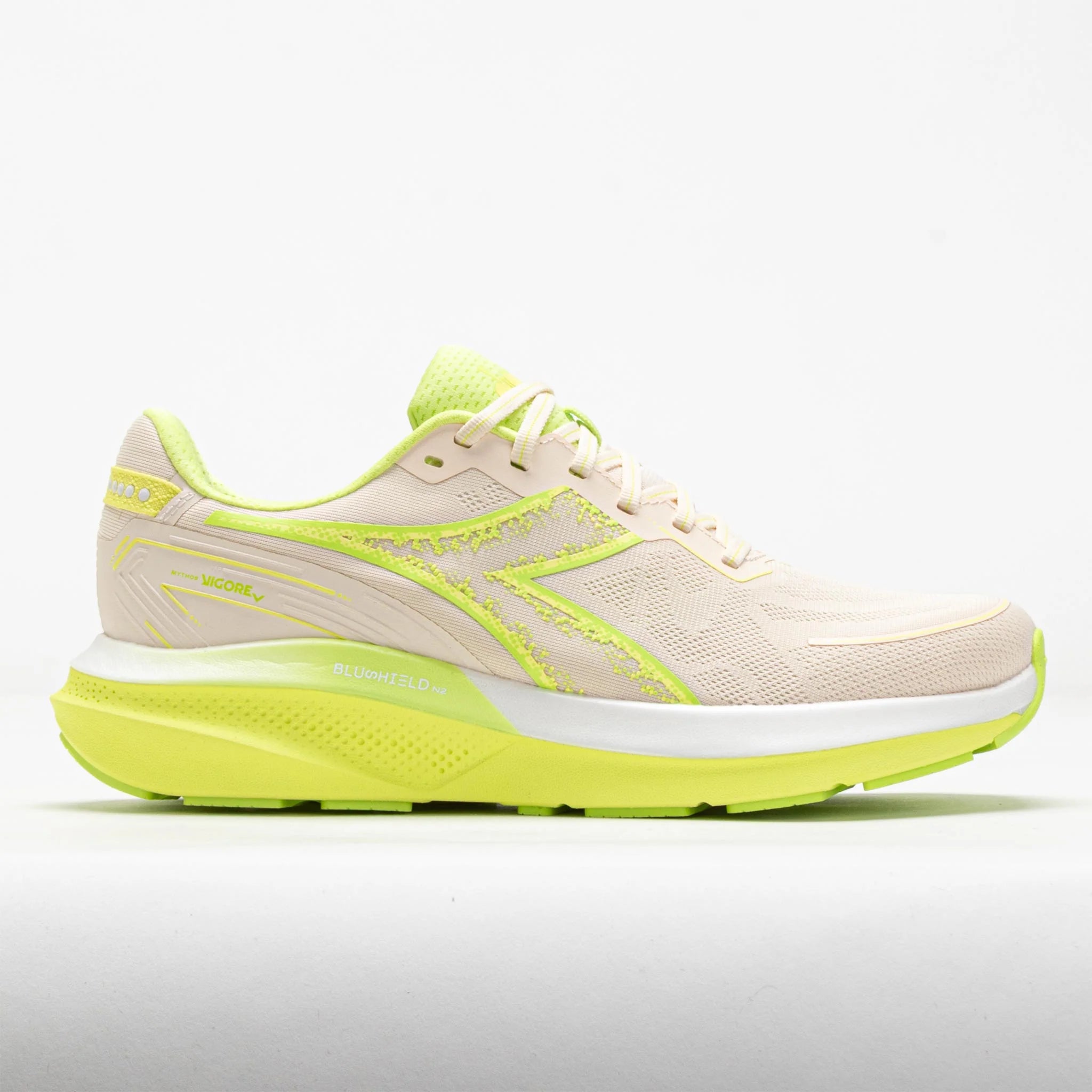 Diadora Mythos Blushield Vigore V Men's Butter Cream/Minced