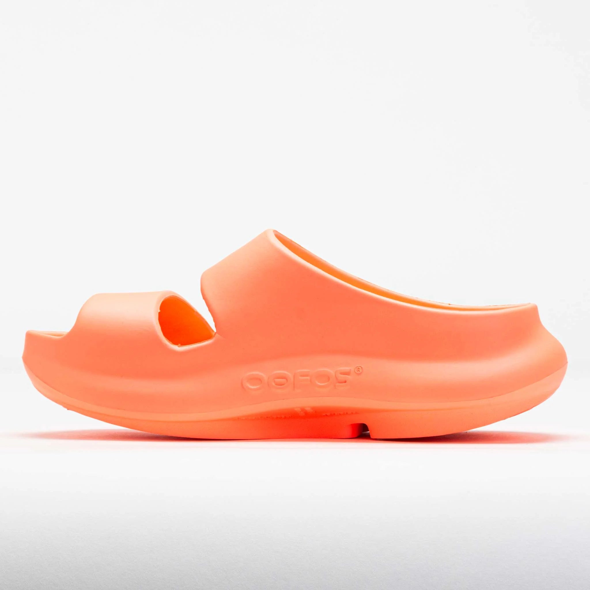 OOFOS OOyea Plus Women's