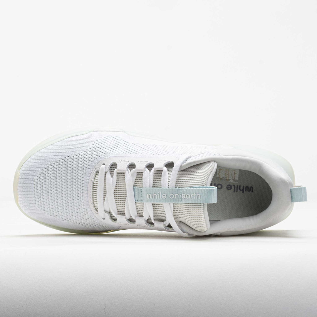 while on earth Move Trainer Unisex White/Mist