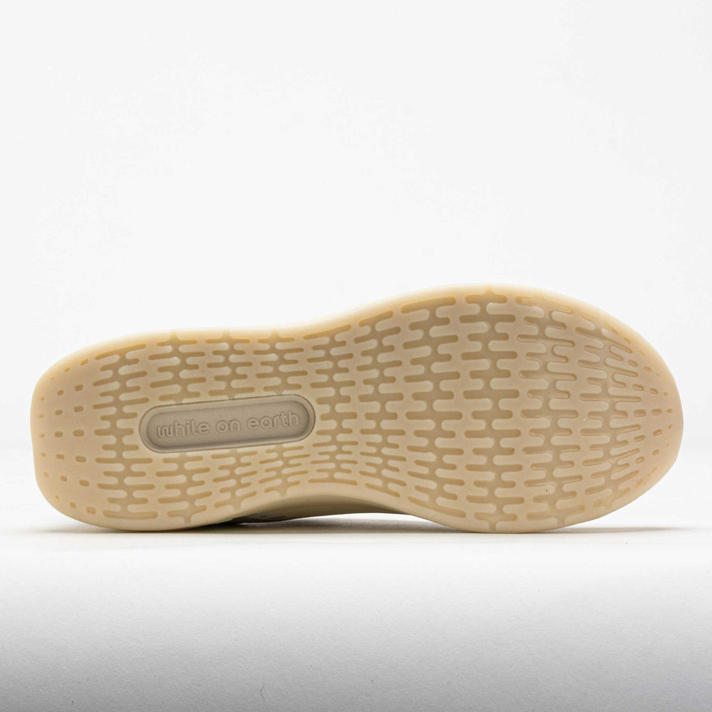 while on earth Move Trainer Unisex Dune/Citron