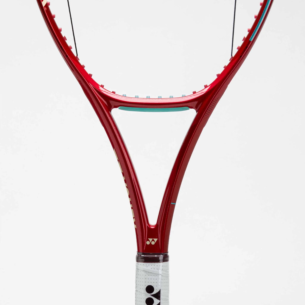 Yonex VCORE 95 310g Ruby Red