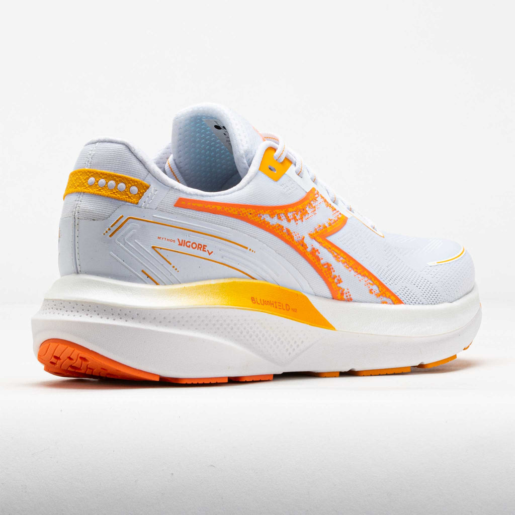 Diadora Mythos Blushield Vigore V Men's White/Nectarine