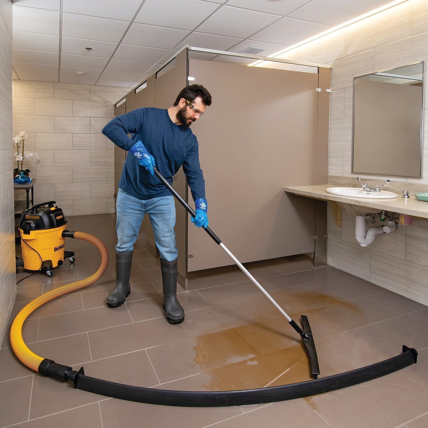 PIG Water Vacuum Barrier for Basement Flooding and Pressure Washing Indoor Spaces | Used with Wet/Dry Vacuum | Portable Water Removal | 4" W x 6' L x 2.25" H | PM50805