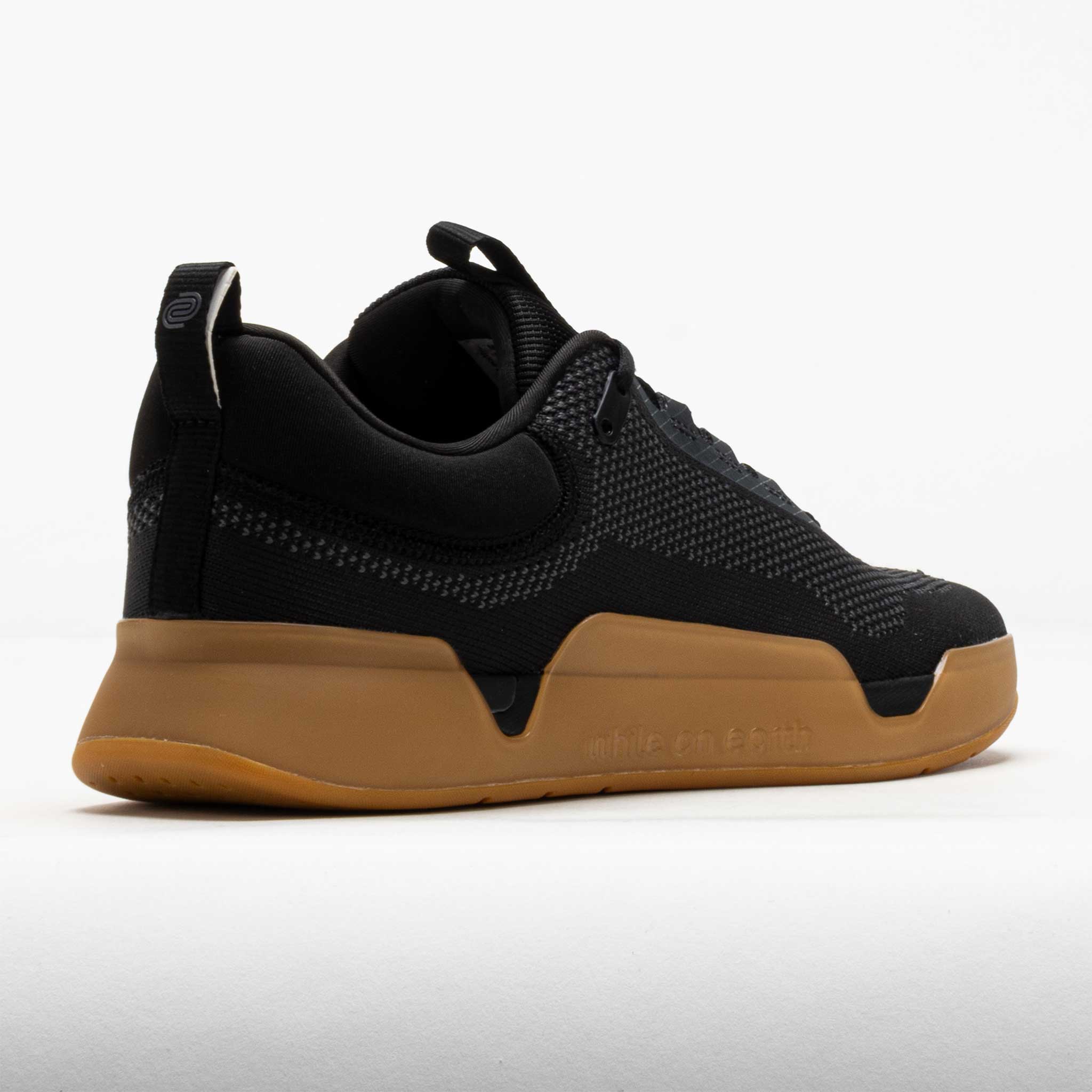 while on earth Move Trainer Unisex Black/Gum