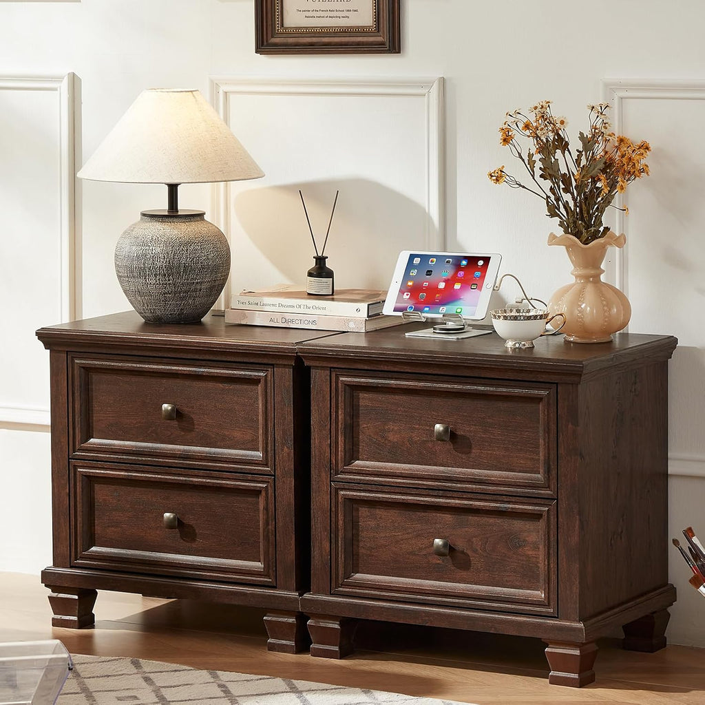 Farmhouse Nightstand Set of 2, Rustic Low Nightstands with 2 Drawers & Charging Station, Vintage Night Stands with 4 Square Solid Wood Legs, Small Dresser for Bedroom, Home, Walnut