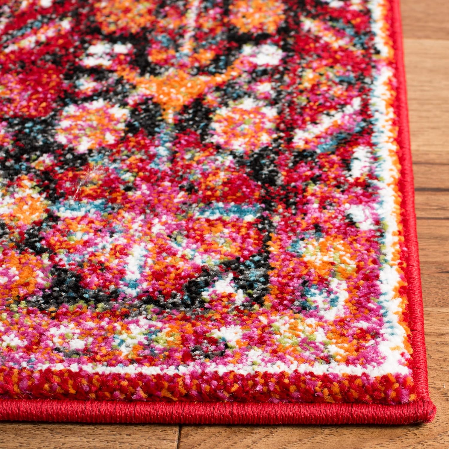 SAFAVIEH Vintage Hamadan Collection Area Rug - 8' x 10', Red & Multi, Oriental Traditional Persian Design, Non-Shedding & Easy Care, Ideal for High Traffic Areas in Living Room, Bedroom (VTH222A)
