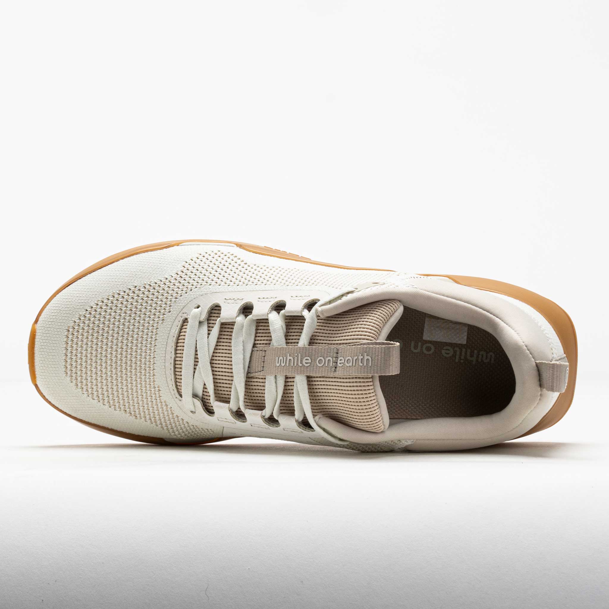 while on earth Move Trainer Unisex Sand/Gum
